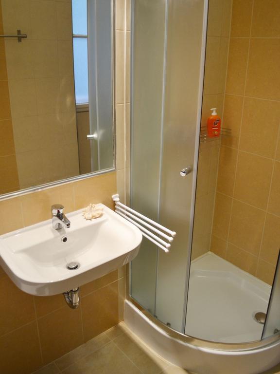 CasaMia-Elegant Central Vaci St.Apt Budapest Extérieur photo